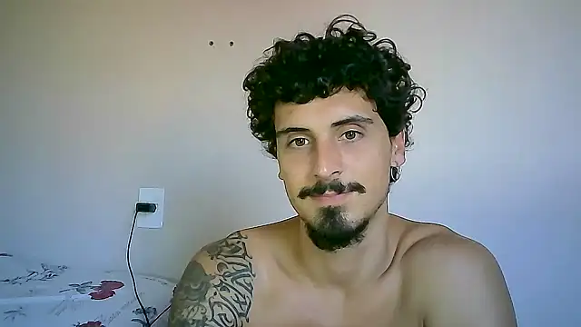 Snapshot of milkoffe chatting on January 7, 2025, 5:31 pm milkoffe online show from January 7, 2025, 5:31 pm