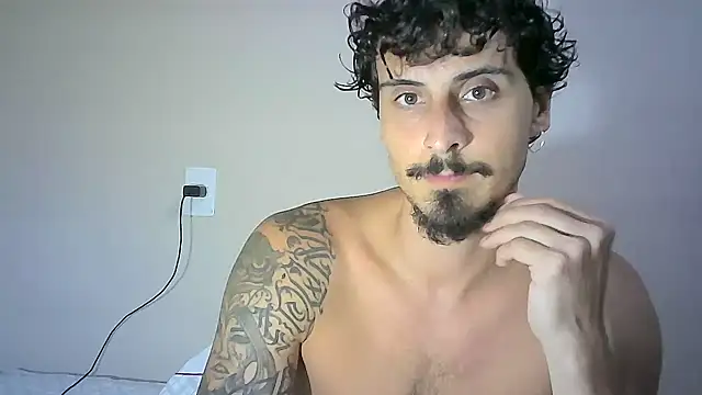 Snapshot of milkoffe chatting on January 9, 2025, 11:02 pm milkoffe online show from January 9, 2025, 11:02 pm