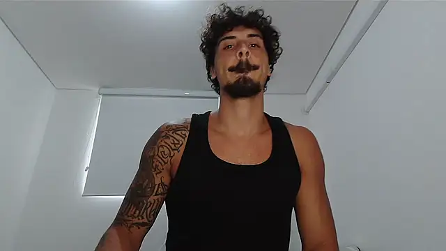 Snapshot of milkoffe chatting on February 20, 2026, 3:34 pm milkoffe online show from February 20, 2026, 3:34 pm