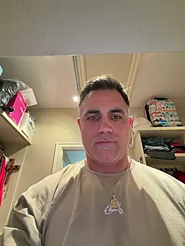 Snapshot of Bad_daddy21 chatting on January 16, 2026, 10:47 pm Bad daddy21 online show from January 16, 2026, 10:47 pm