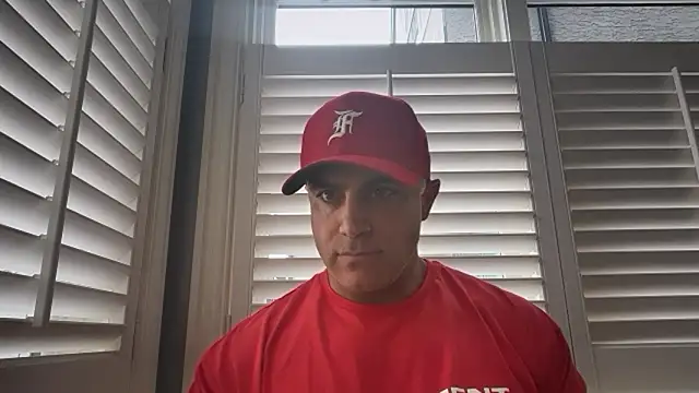 Snapshot of Bad_daddy21 chatting on March 9, 2026, 6:23 pm Bad daddy21 online show from March 9, 2026, 6:23 pm