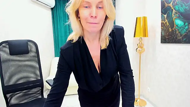 Sinty Devis online show from February 7, 2025, 2:26 pm