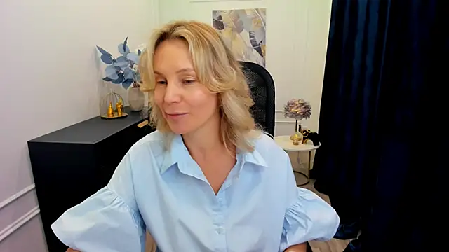 Sinty Devis online show from September 13, 2025, 11:43 am