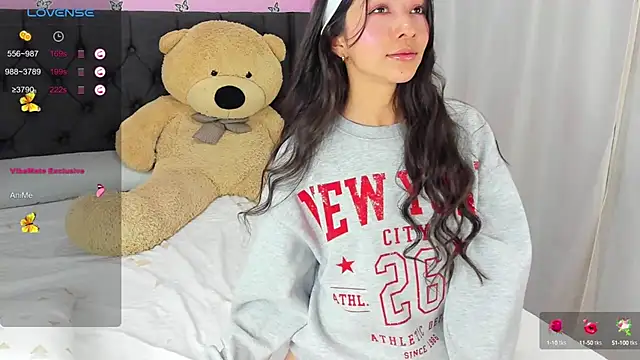 Snapshot of SophiaLiu chatting on January 30, 2025, 4:27 am SophiaLiu online show from January 30, 2025, 4:27 am