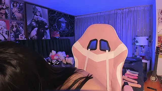 LanaKyutt online show from January 29, 2025, 1:48 am