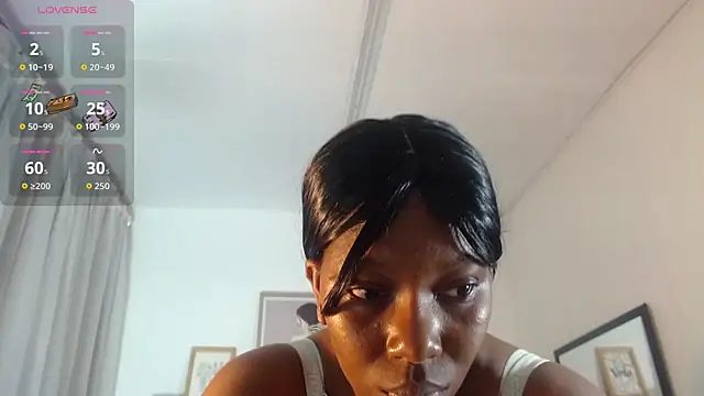Snapshot of Sara_Marks chatting on May 25, 2026, 10:54 am Sara Marks online show from May 25, 2026, 10:54 am