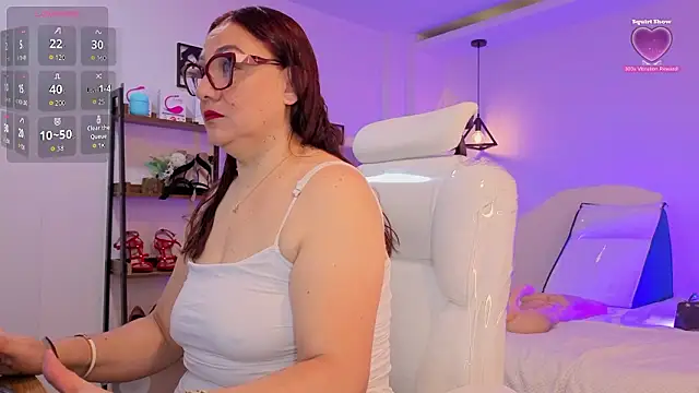 lady nylon  online show from March 17, 2026, 11:35 am