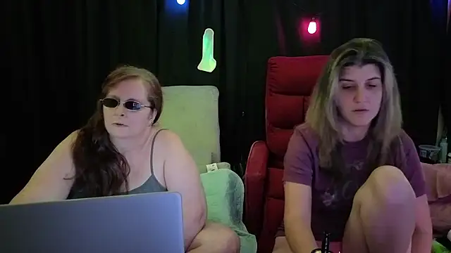 Sexy Mama-69 online show from October 9, 2025, 4:27 pm