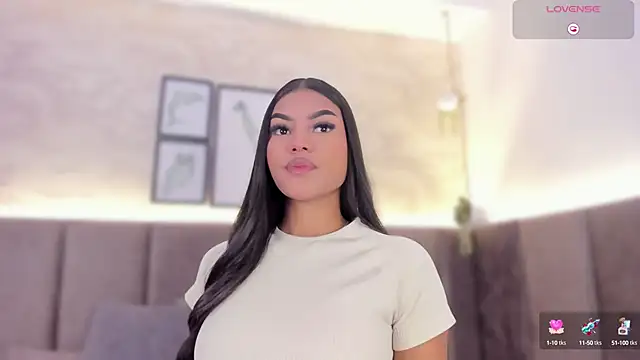 chloe sullivannn online show from December 2, 2024, 10:01 pm