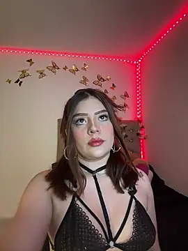 Jullieetta online show from December 30, 2024, 7:59 am