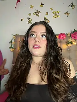 Jullieetta online show from March 14, 2026, 11:26 am