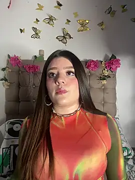 Jullieetta online show from March 31, 2026, 12:05 pm