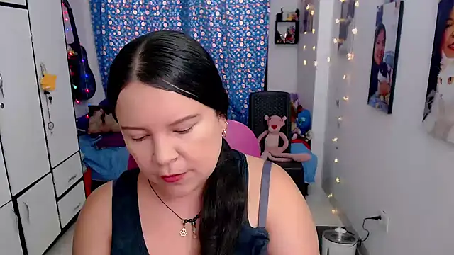 claryssa  online show from September 11, 2025, 8:20 pm