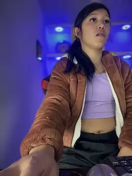 emily rosse04 online show from March 16, 2025, 12:11 pm