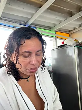 SheraHadee online show from September 22, 2025, 4:53 pm