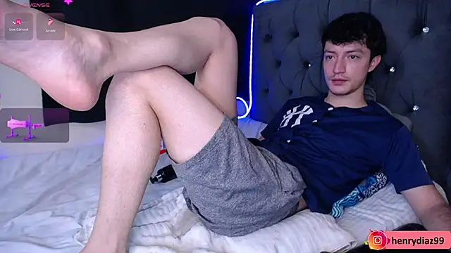 henry diiaz online show from March 22, 2025, 2:47 pm