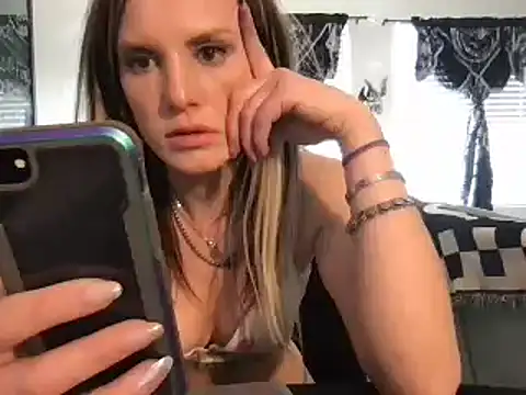 kittycatkendra online show from March 6, 2025, 8:48 pm