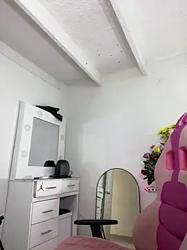 Meganmilk1 online show from October 10, 2025, 3:44 pm