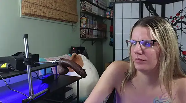 Snapshot of Sarahtineke chatting on December 23, 2024, 6:16 pm Sarahtineke online show from December 23, 2024, 6:16 pm