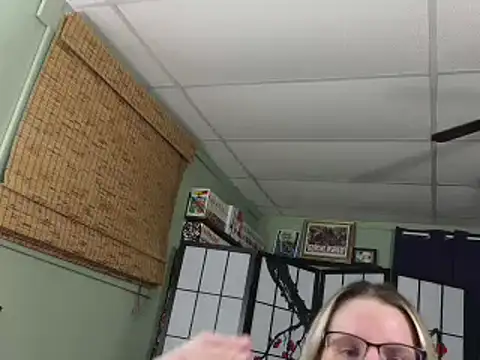 Snapshot of Sarahtineke chatting on January 12, 2025, 4:21 am Sarahtineke online show from January 12, 2025, 4:21 am