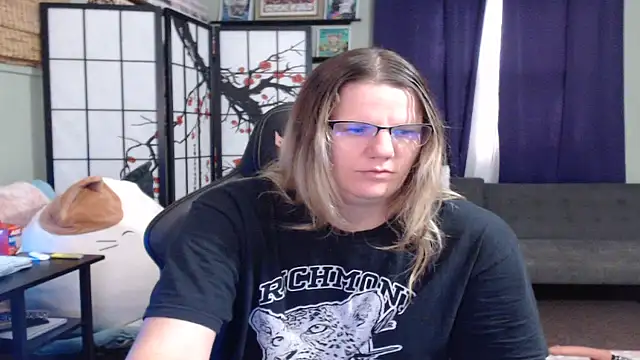 Snapshot of Sarahtineke chatting on October 31, 2025, 4:30 pm Sarahtineke online show from October 31, 2025, 4:30 pm