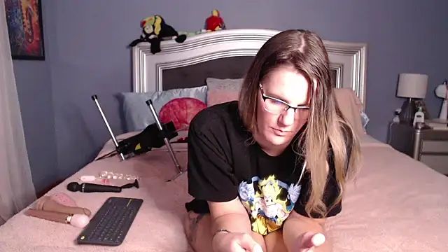 Snapshot of Sarahtineke chatting on January 8, 2026, 12:13 am Sarahtineke online show from January 8, 2026, 12:13 am