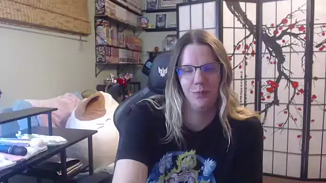 Snapshot of Sarahtineke chatting on February 17, 2026, 3:25 am Sarahtineke online show from February 17, 2026, 3:25 am