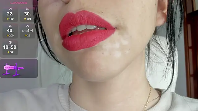 Snapshot of Katty_mouth chatting on December 3, 2024, 8:28 pm Katty mouth online show from December 3, 2024, 8:28 pm