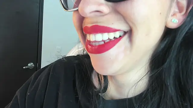 Katty mouth online show from December 13, 2025, 8:36 pm