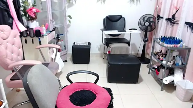 titsbiglovers online show from March 10, 2026, 9:09 pm