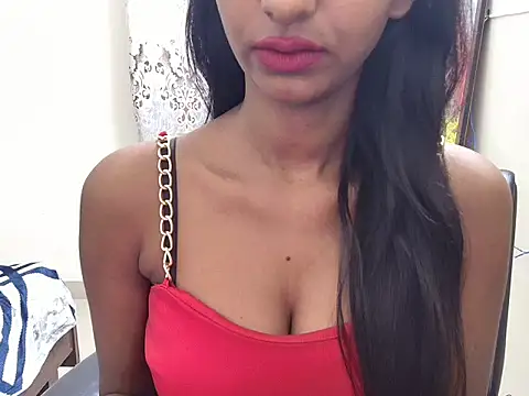 tanvi-00 online show from February 8, 2025, 5:39 pm