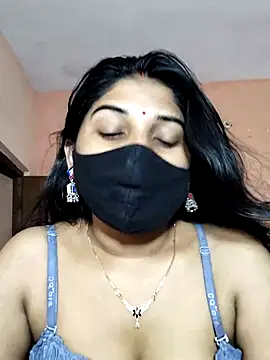 Snapshot of Luv_Adite20 chatting on October 10, 2025, 6:01 am Luv Adite20 online show from October 10, 2025, 6:01 am