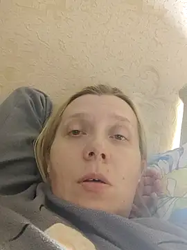 LeraSweet online show from October 18, 2025, 6:52 pm