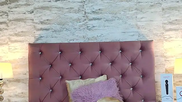 IsabellMendez  online show from February 19, 2025, 11:14 pm