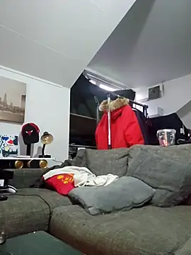 eltoulou online show from April 12, 2026, 6:02 pm