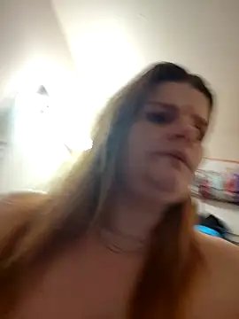 Snapshot of BeckiTooSweet chatting on January 24, 2025, 8:22 pm BeckiTooSweet online show from January 24, 2025, 8:22 pm