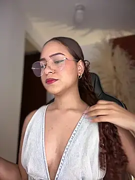 gretta kler1 online show from February 11, 2026, 9:53 pm