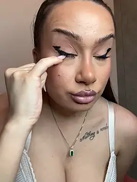 Snapshot of deliaroyal chatting on March 2, 2025, 4:21 pm deliaroyal online show from March 2, 2025, 4:21 pm