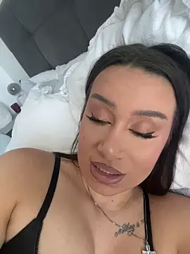 Snapshot of deliaroyal chatting on October 29, 2025, 11:01 am deliaroyal online show from October 29, 2025, 11:01 am