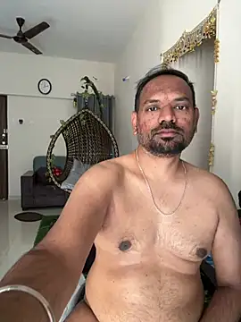 lovbombayduck11 online show from March 5, 2026, 6:31 am