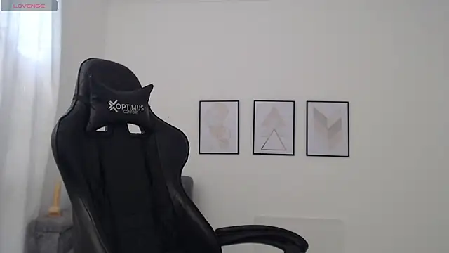 natalia curvy1 online show from September 19, 2025, 6:08 pm