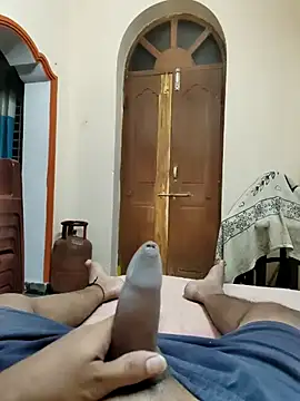 Snapshot of Ashish02345 chatting on February 23, 2025, 5:39 pm Ashish02345 online show from February 23, 2025, 5:39 pm