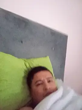 Snapshot of LusoCol chatting on October 28, 2025, 4:42 pm LusoCol online show from October 28, 2025, 4:42 pm