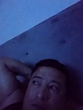 Snapshot of LusoCol chatting on October 29, 2025, 5:58 pm LusoCol online show from October 29, 2025, 5:58 pm