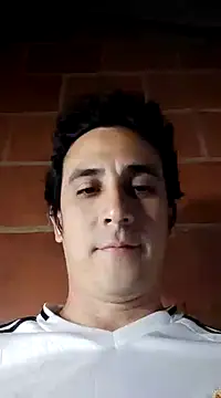 Snapshot of Rejy1992 chatting on January 27, 2025, 4:20 am Rejy1992 online show from January 27, 2025, 4:20 am