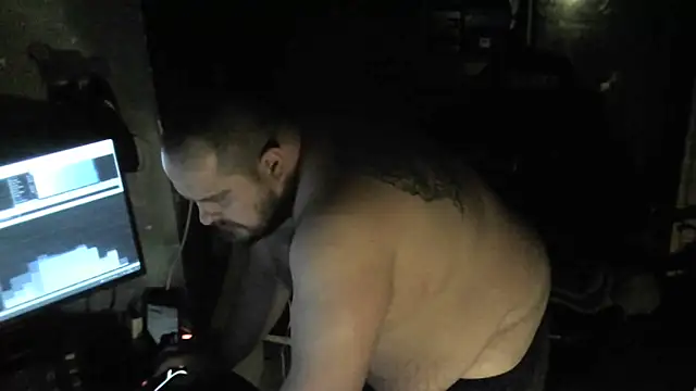 Snapshot of perversalus chatting on December 17, 2024, 1:29 am perversalus online show from December 17, 2024, 1:29 am