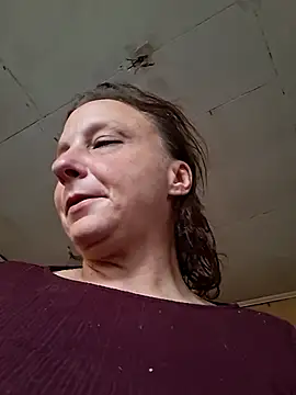 Snapshot of Everlyrose27 chatting on December 22, 2025, 7:33 pm Everlyrose27 online show from December 22, 2025, 7:33 pm