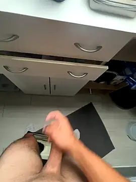 Snapshot of Mecchaud06 chatting on October 3, 2025, 2:14 pm Mecchaud06 online show from October 3, 2025, 2:14 pm