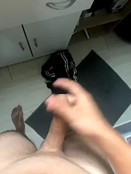 Snapshot of Mecchaud06 chatting on October 6, 2025, 5:10 pm Mecchaud06 online show from October 6, 2025, 5:10 pm