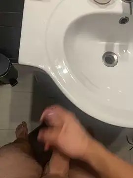 Mecchaud06 online show from December 22, 2025, 8:17 pm